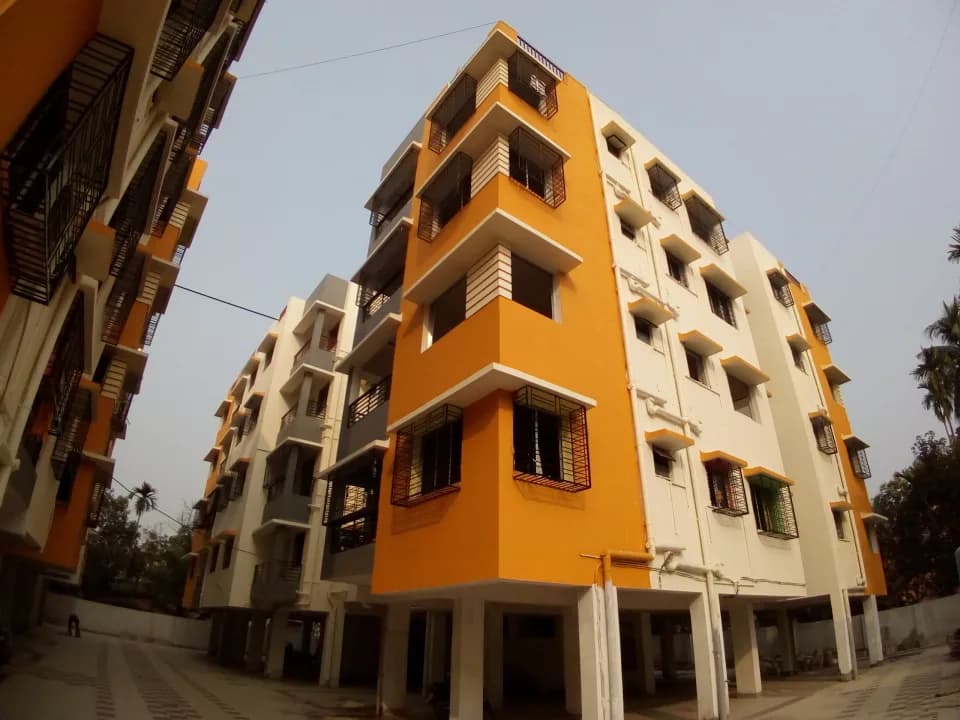 Pacific Paradise, Garia