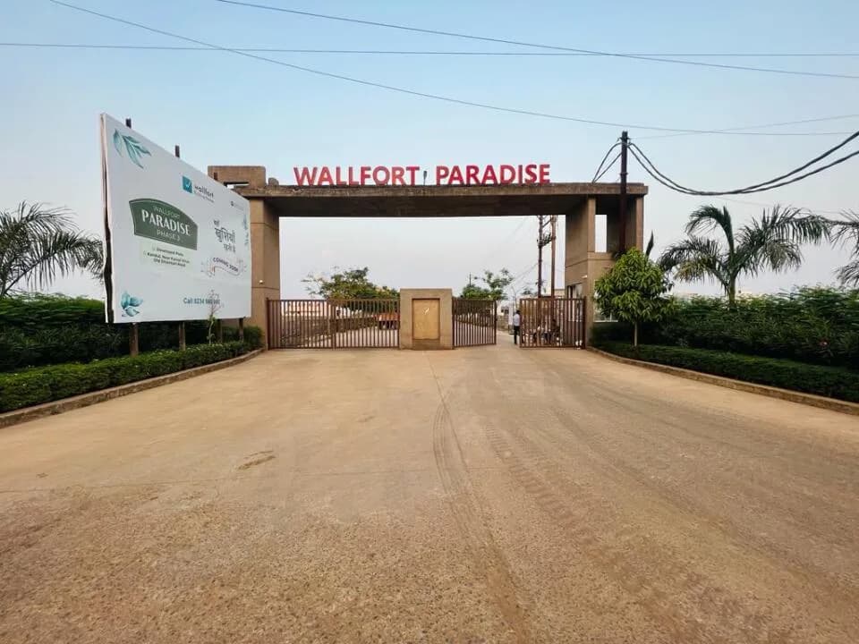 Wallfort Paradise, Kamal Vihar