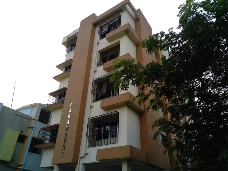 Kaberi Paramount, Nayabad