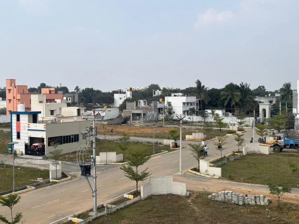 Merloam Aztec, Thirumazhisai