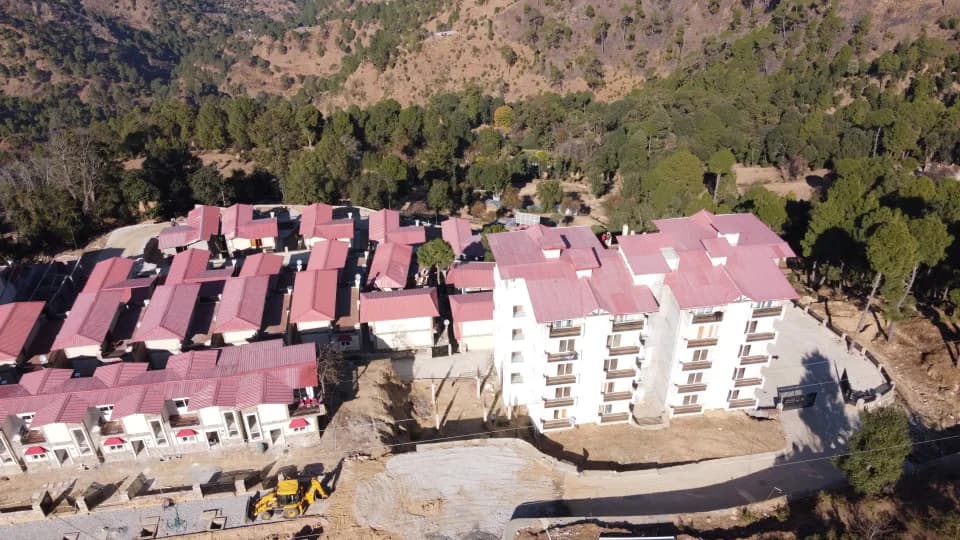 Exalter Himalaya View, Majkhali