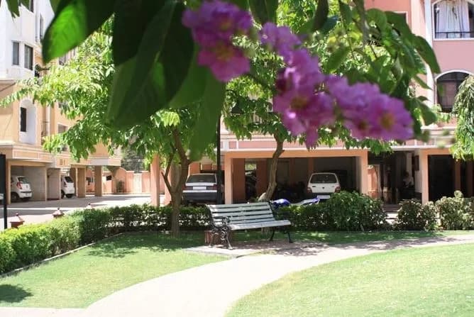 Paras City, Arera Colony