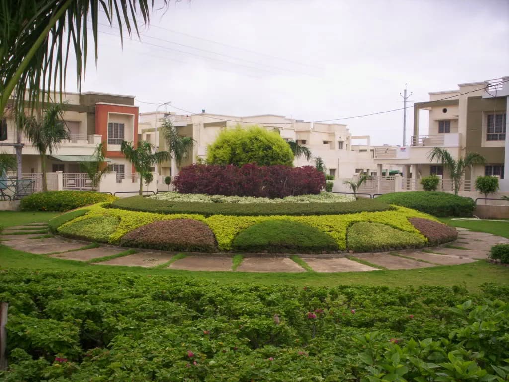 Essarjee Aadharshila, Berkheda