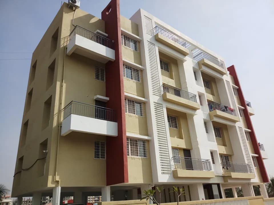 Golden Winds, Lohegaon