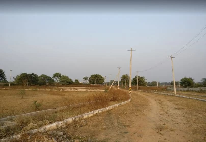 Sark Green Village, Mokila