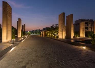 Sky City Floris, Shela
