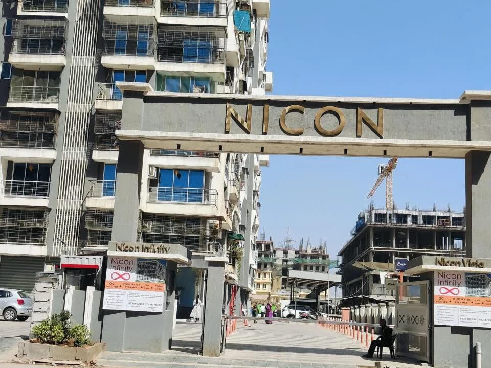 Nicon Infinity, Vasai East
