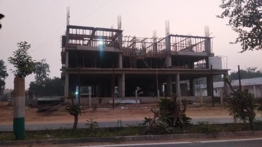Madhav Sarvasva Pearl, Kudasan