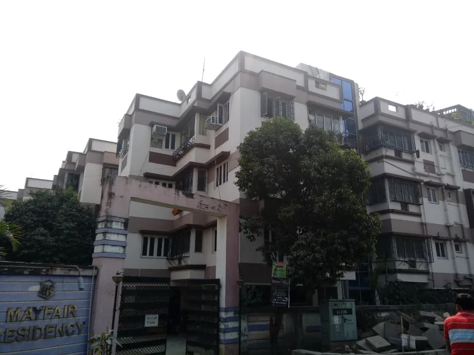 Mayfair Residency, EM Bypass