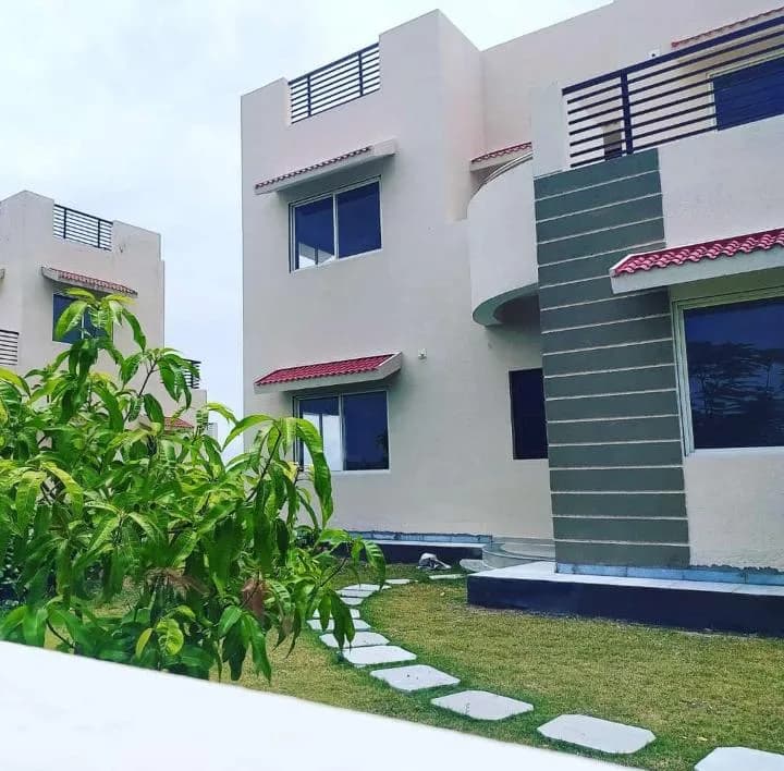 Bellevue Vieraaa by Davda Infra, Bavla
