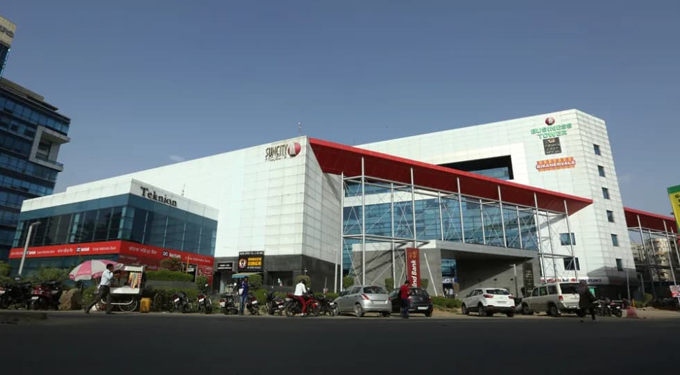 Suncity Business Tower, Sector 54