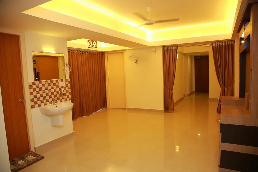 Intimate Agastya, Kazhakootam