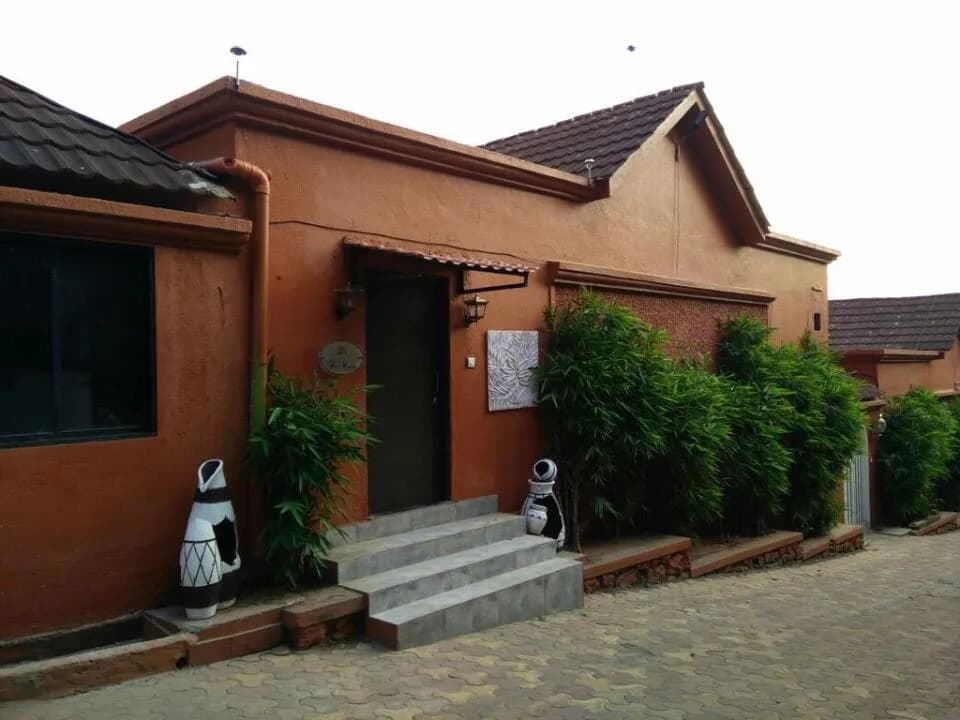 Royal Palms Villas, Goregaon East