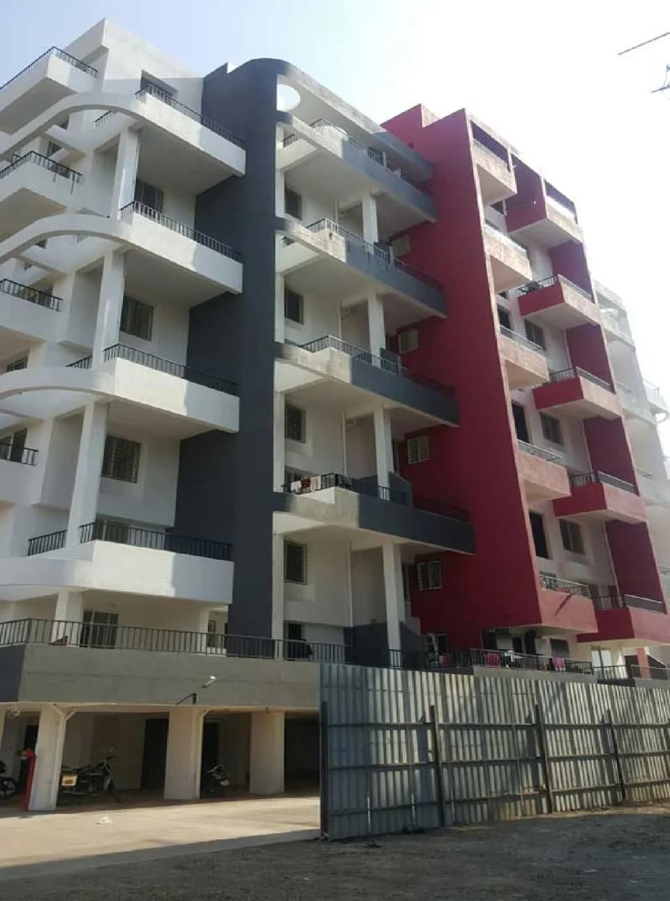 Skyways Sereno, Lohegaon