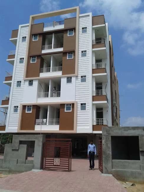 Aradhana Bhavyaa Flora — Real Front View