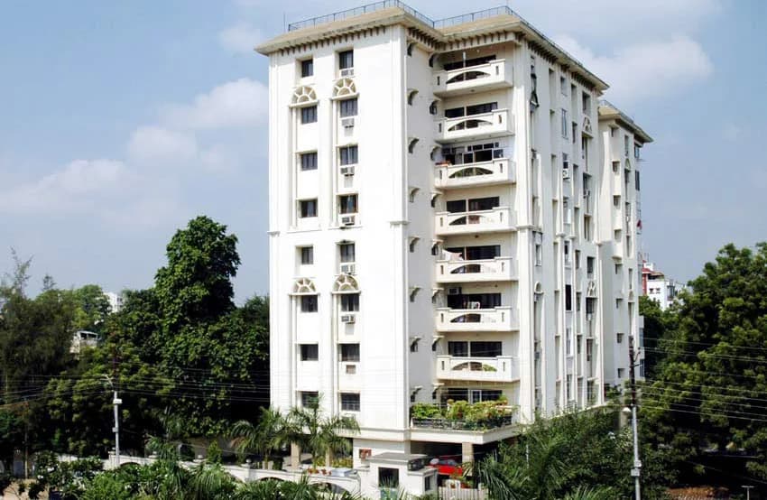 Rohtas Court Apartments, Butler Colony
