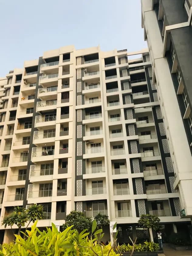 Wallfort Sapphire, Sarona