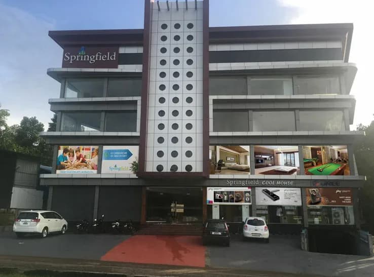 Springfield Avenue, Angamaly