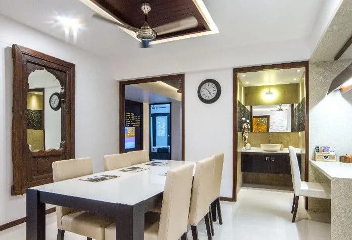 RDS Aura — Dining area