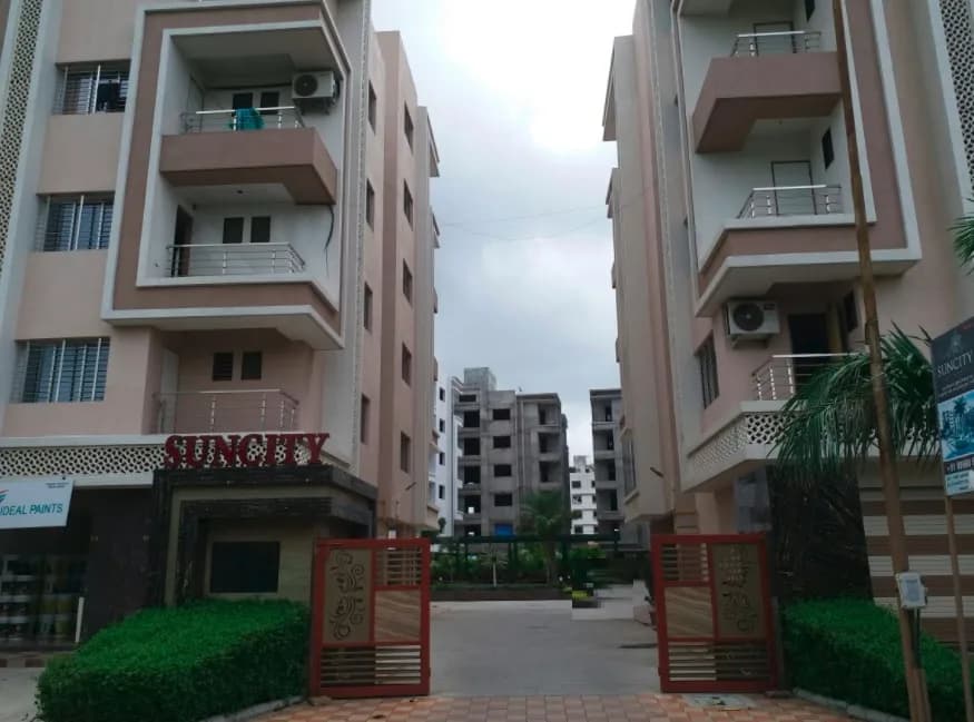 Amber Suncity Residency, Rander