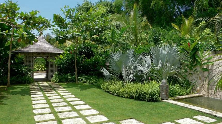 Ssakash Shri Updenra CHSL — Garden