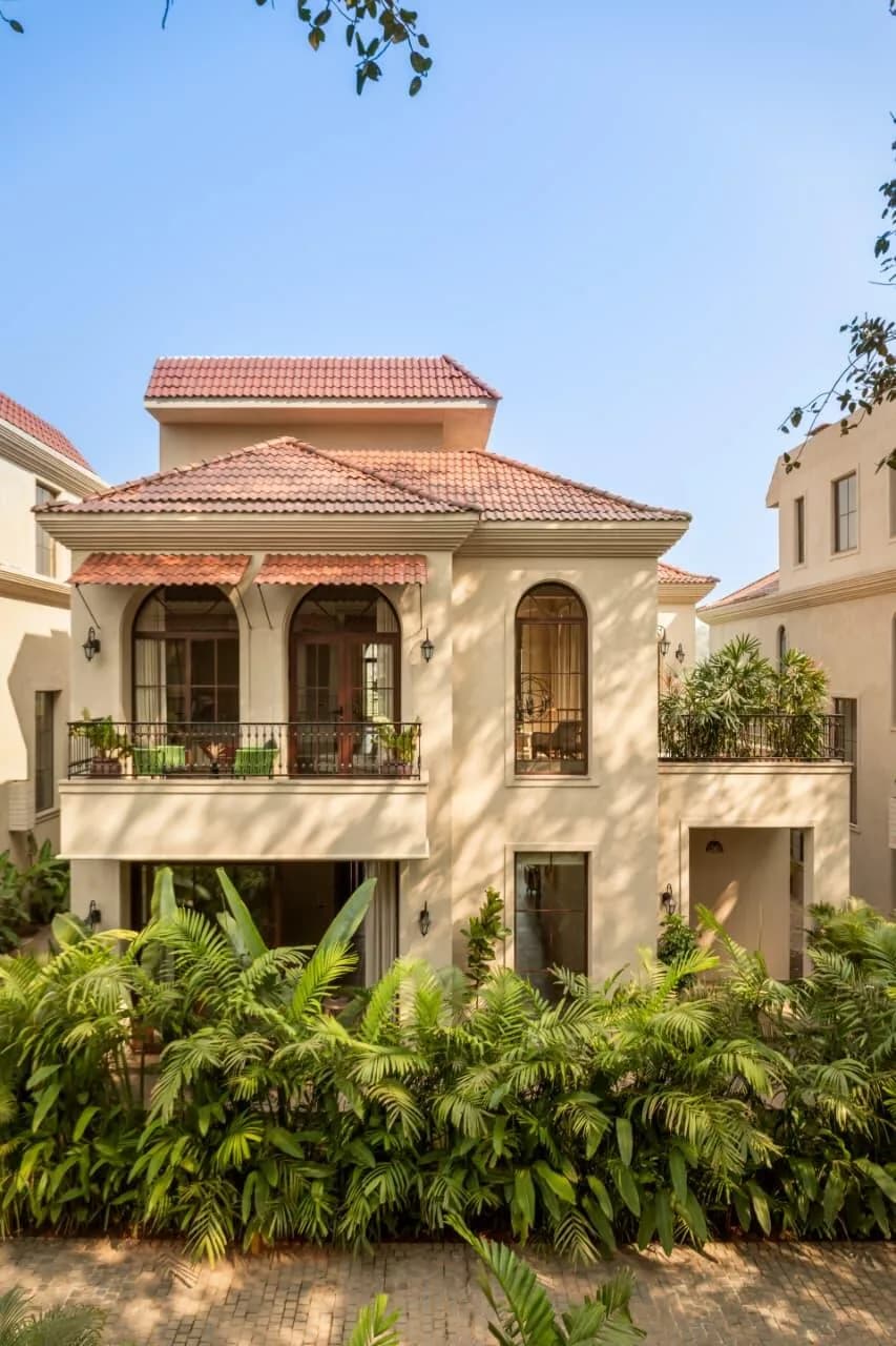 Banyan Bliss, Guirim