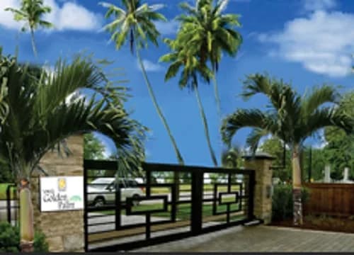 VKG Golden Palm — Entrance