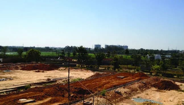 SKMR Essel Garden, Bileshivale