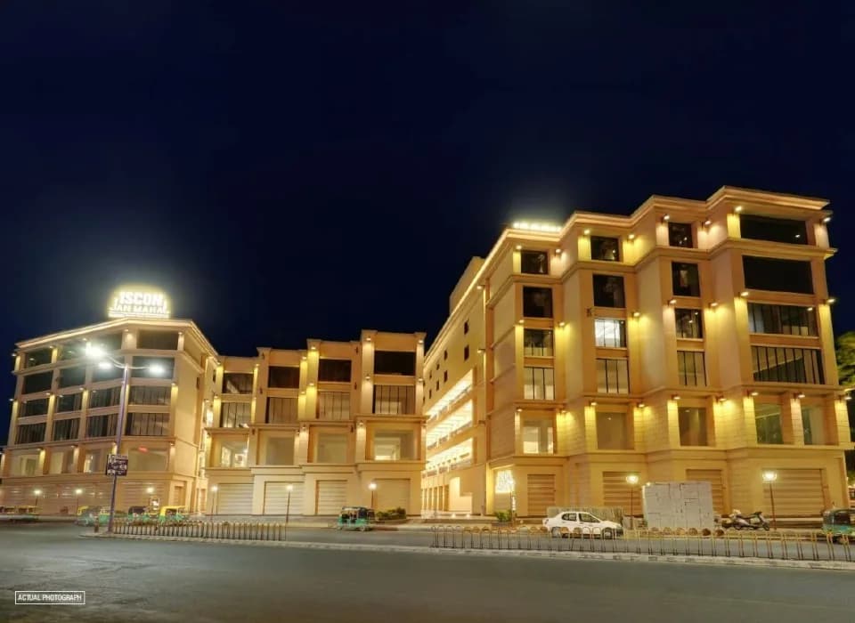 Iscon Janmahal, Sayajigunj