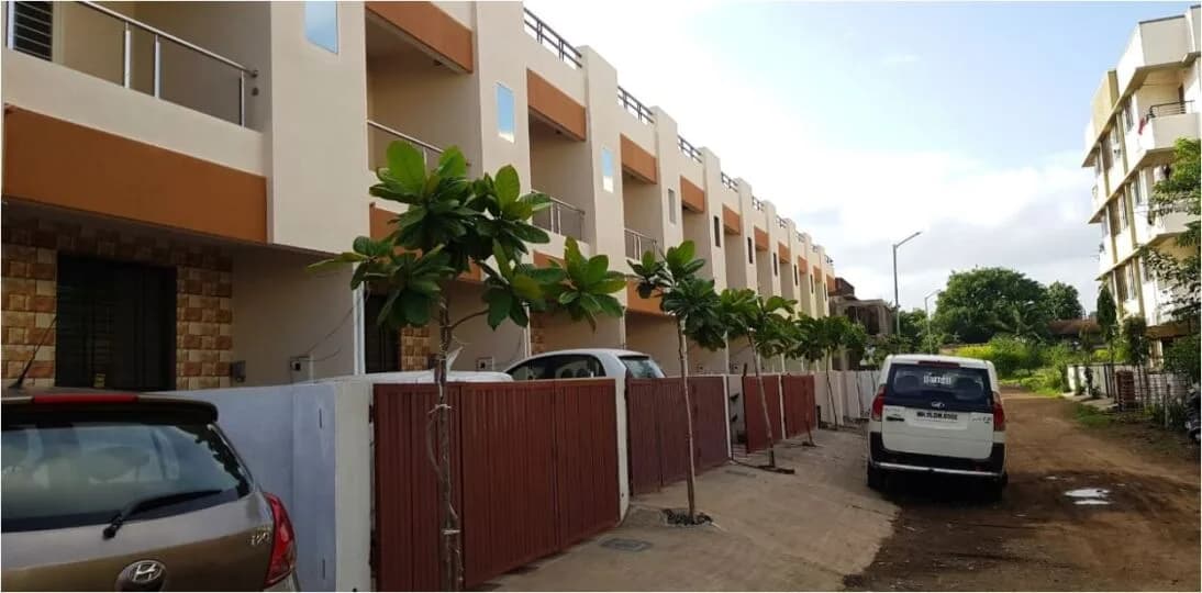 Raka Abhinav Row Bungalows, Makhmalabad