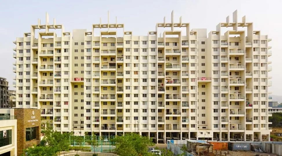 Goel Ganga Glitz, NIBM