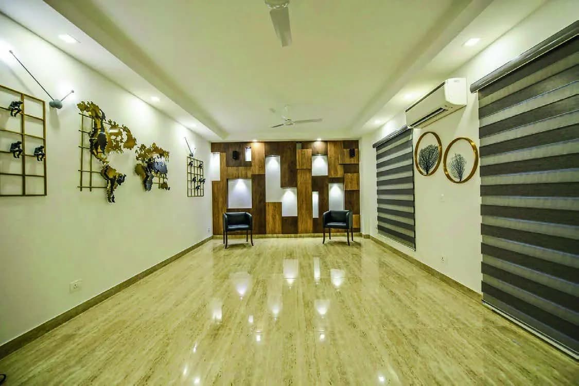 Palm Floor — Palm Floor Interior 1