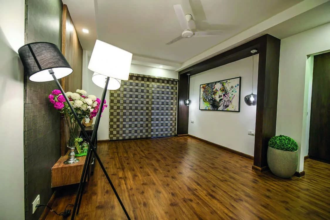 Palm Floor, DLF Phase 3