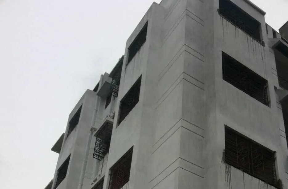 S B Escon Apartment — side view