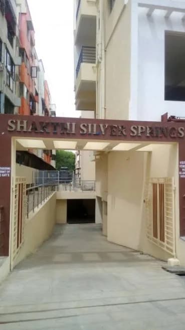 Shakthi Silver Springs, Varsova Layout