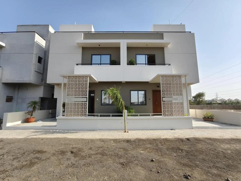 Aura Infinity, Waghodia Road