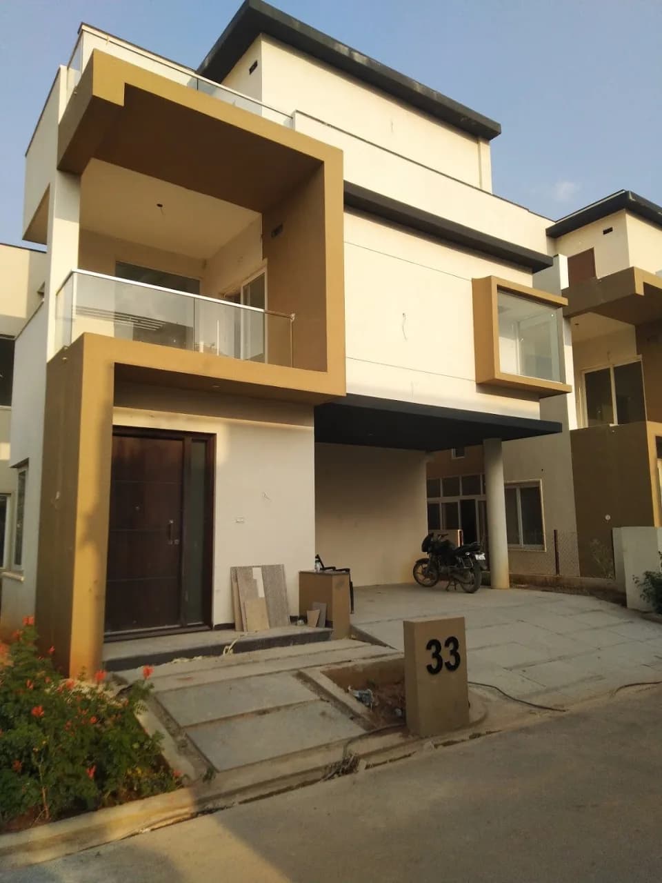 Radhey Sancia, Tellapur