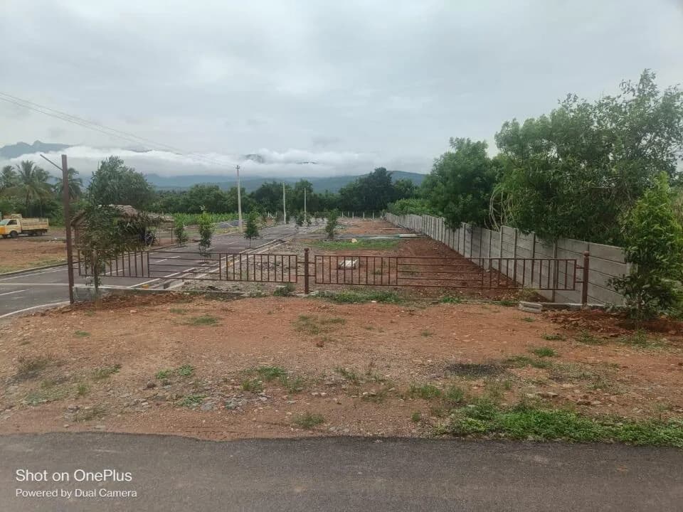 Senthur Garden, Karamadai