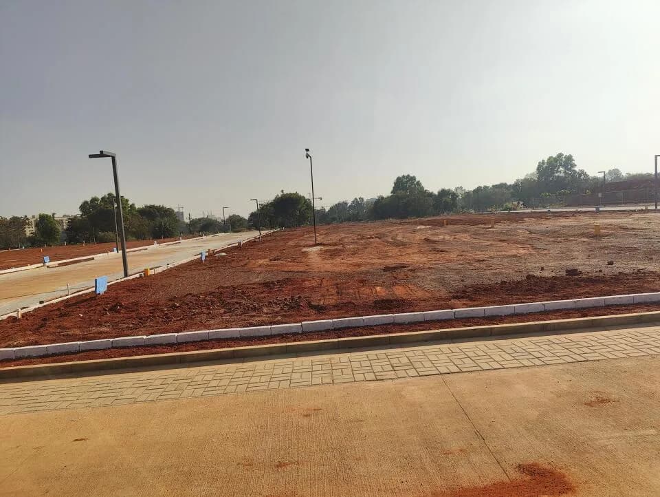 Niva Earthscape — Site View