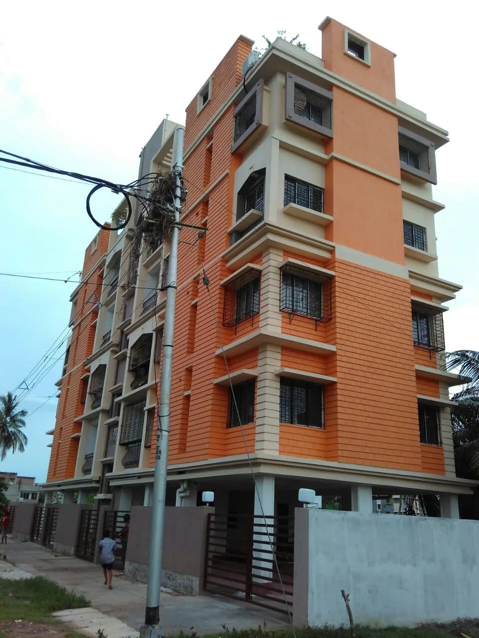 Eden Royale, Bikash Guha Colony
