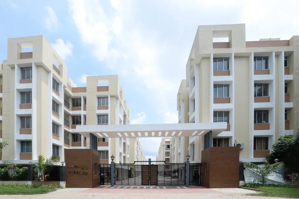 Tirupati Paradise, Narendrapur