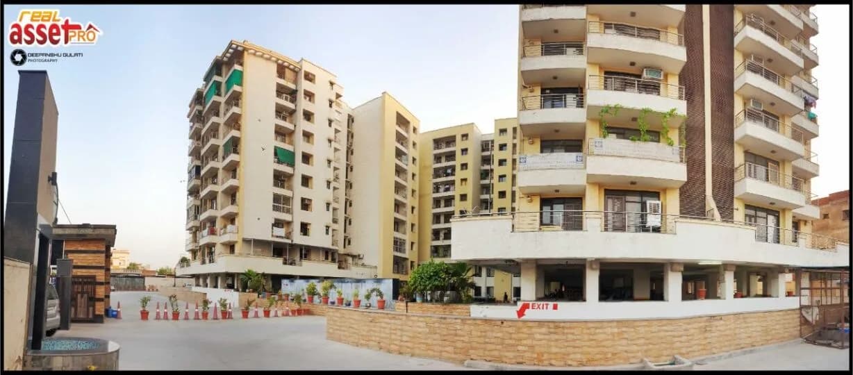 SDC Euro Exotica Apartments — Elevation