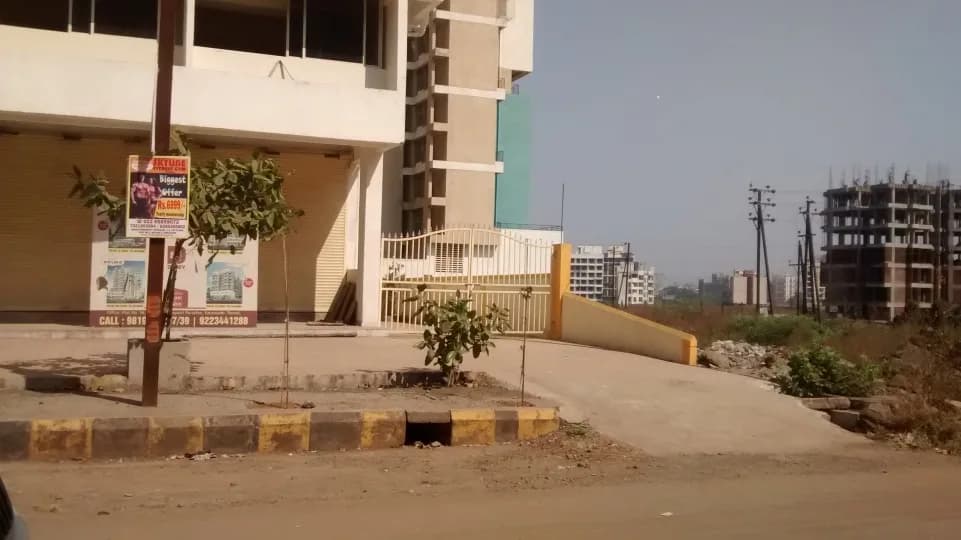 Dubey Gayatri Chhaya, Karanjade