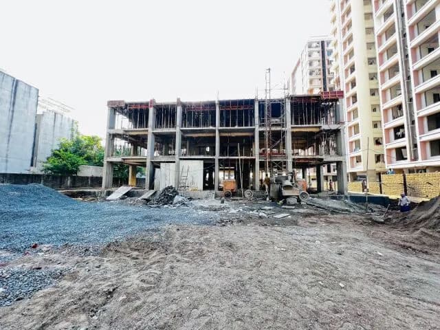 Silvassa Stone, Mota Varachha