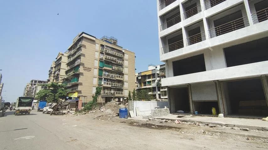 Vighnaharta Yamuna Niwas, Karanjade