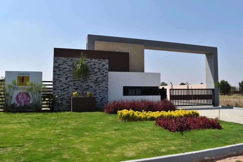 Garden And Skies, Anekal