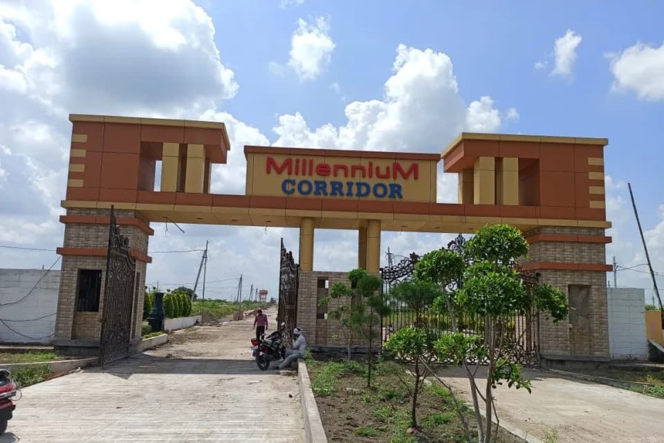 Millennium Corridor, Super Corridor