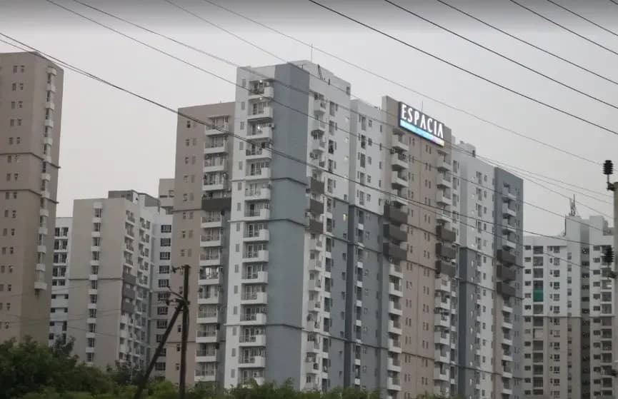 3C Lotus Boulevard Espacia, Sector 100