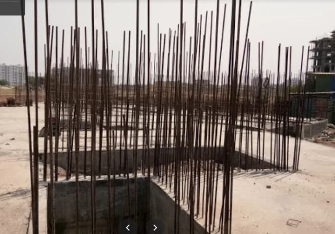 Suyojit Viridian Vallis Phase 3 D8 Commercial, Makhmalabad