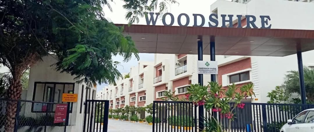 Woodshire Emerson Park — Entrance